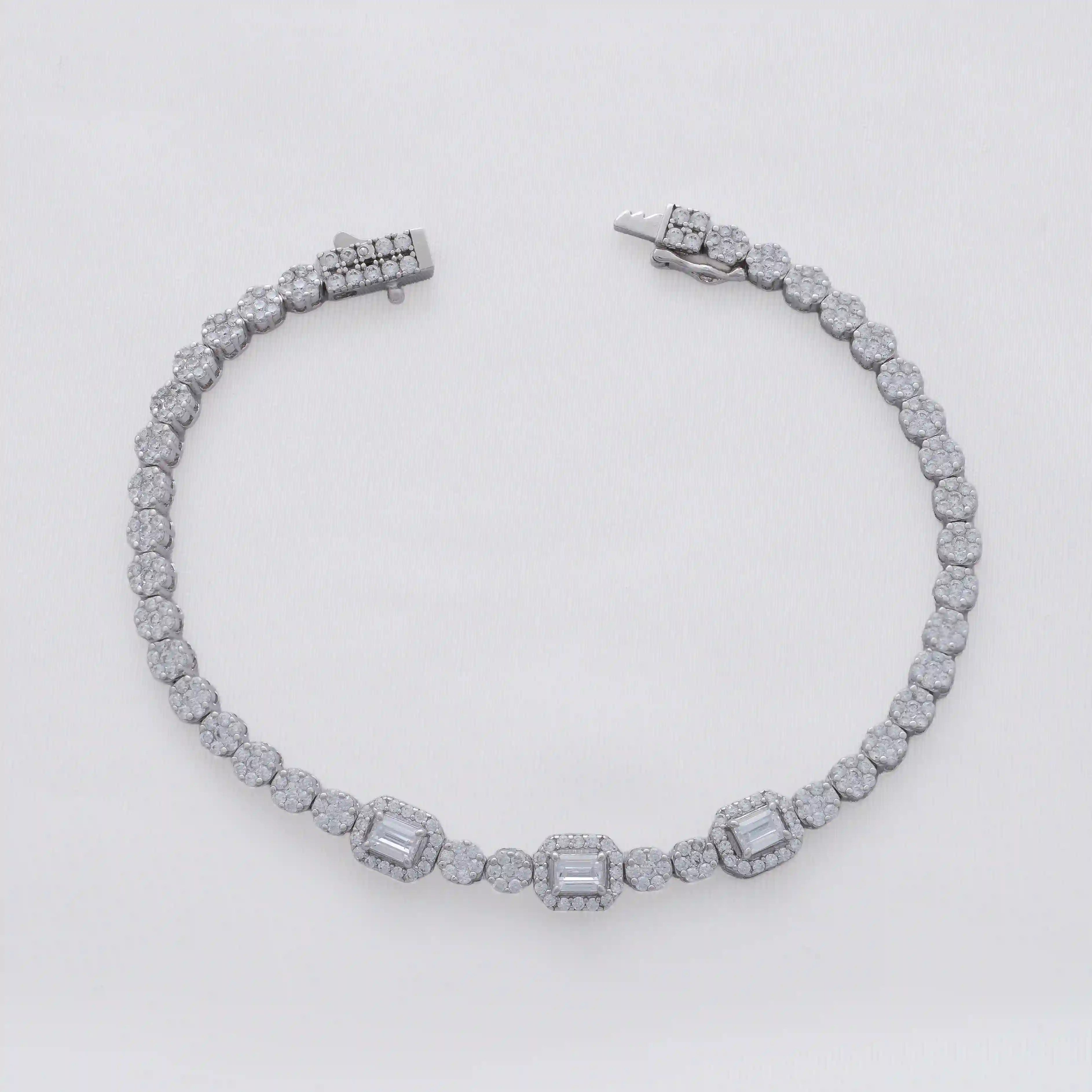 P Deluxe Crystal MT 18.5 Cms